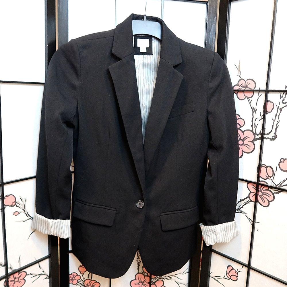 a new day Black Blazer with Notched Lapels  Size 6